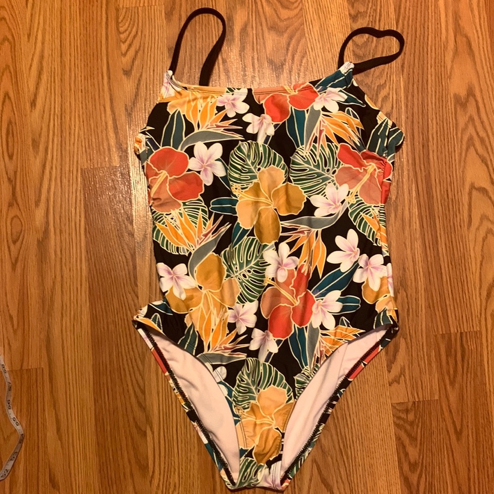 Hurley swim suit